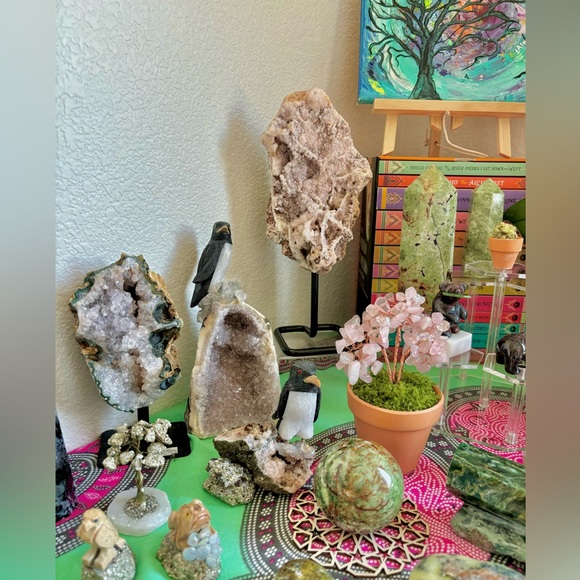 Gemstone Carving on Amethyst - Picture 9 of 9